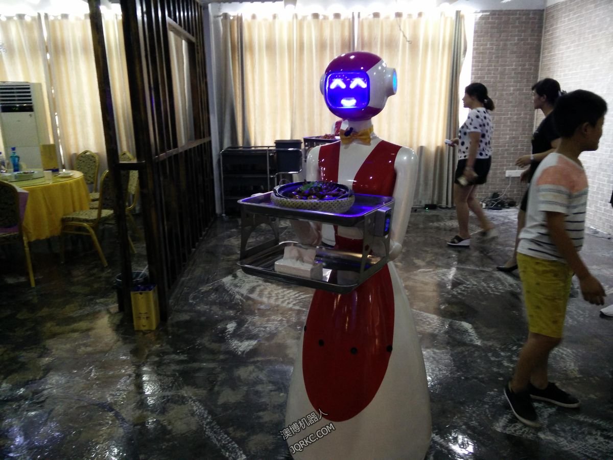服務(wù)機(jī)器人能解決餐飲行業(yè)用工荒問(wèn)題嗎？